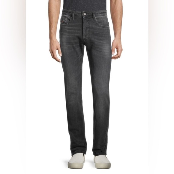 DIESEL Men’s Buster Regular Slim Tapered-Fit Jeans 38 x 32 Dark Gray Wash - Picture 2 of 15